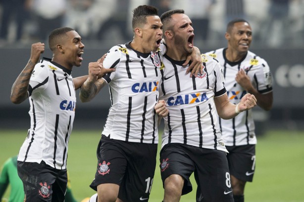 Em Itaquera, Timão goleou o Vasco por 3 a 0 e se manteve da vice-liderança do Campeonato Brasileiro