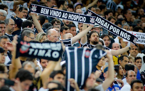 Torcida alvinegra na Arena Corinthians