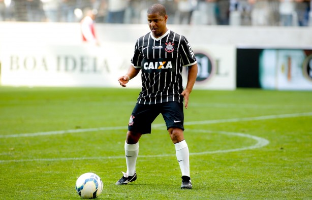 Marcelinho Carioca esteve no jogo de inauguração da Arena Corinthians